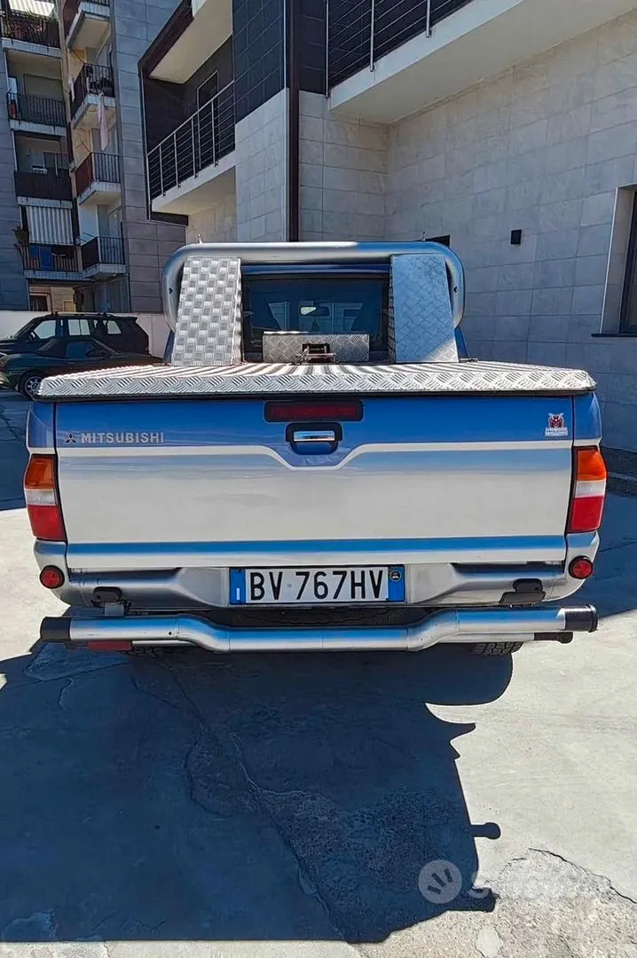 Mitsubishi L200