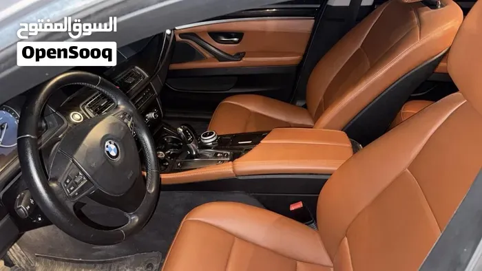 BMW 5 Series 2012 photo 2