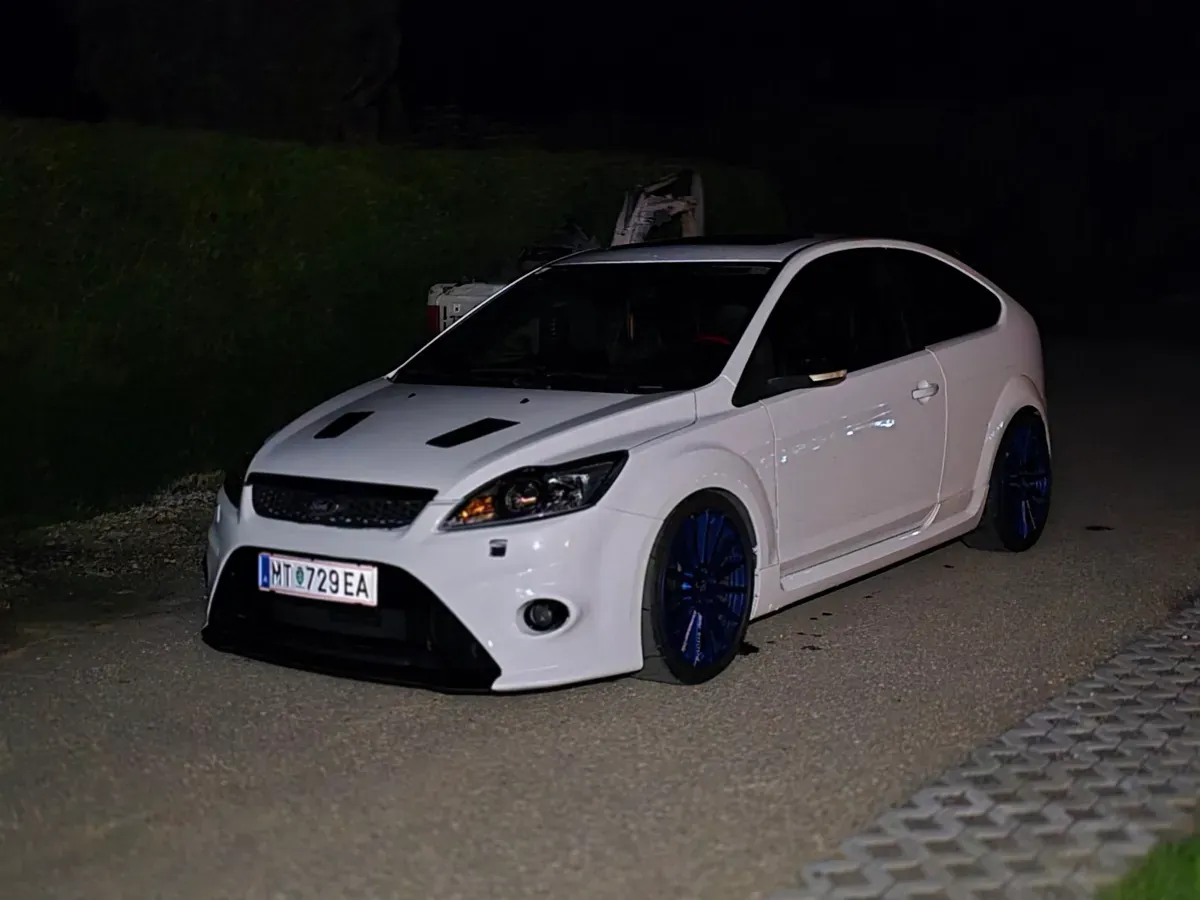 Ford Focus 2008 photo 2