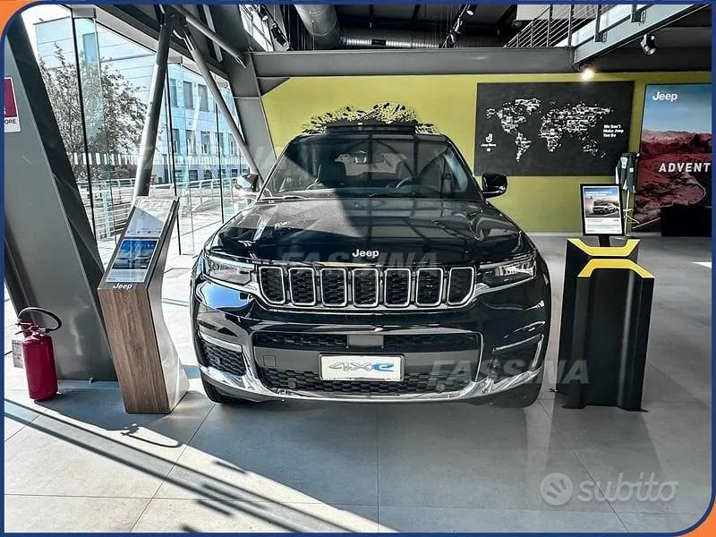 Jeep Grand Cherokee 2026 photo 2
