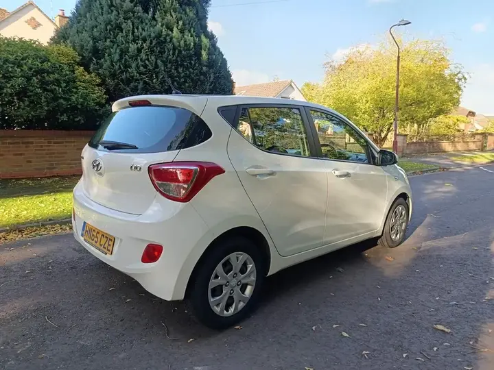 Hyundai I10 2015 photo 3