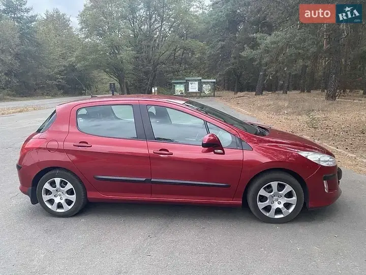 Peugeot 308 2010 photo 4