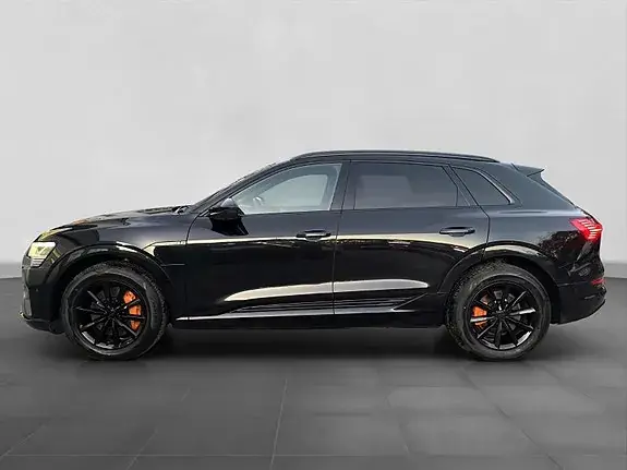 Audi E-Tron 2021 photo 2