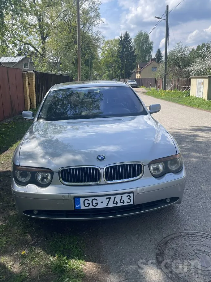 BMW 745