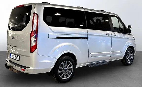 Ford Tourneo Custom 2022 photo 2