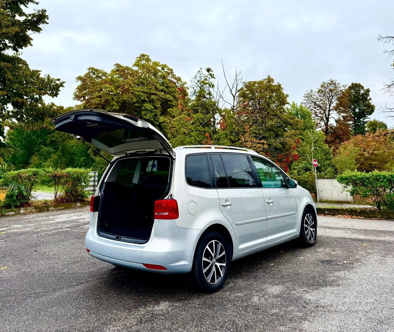 Volkswagen Touran 2013 photo 4