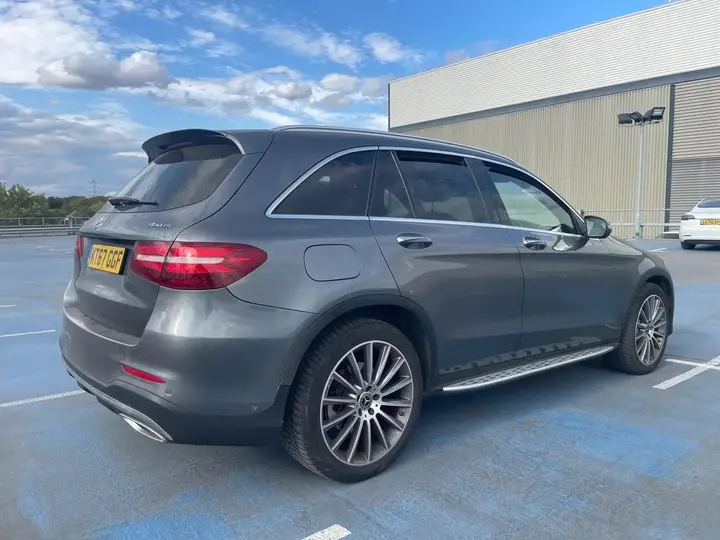 Mercedes-Benz Glc 2017 photo 2