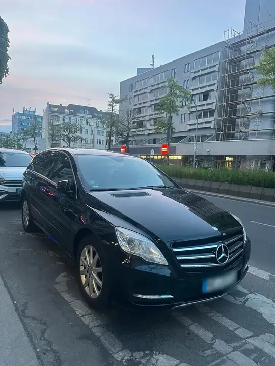 Mercedes-Benz R-Class