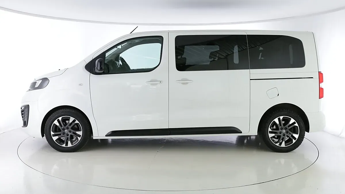 Opel Zafira 2020 photo 2