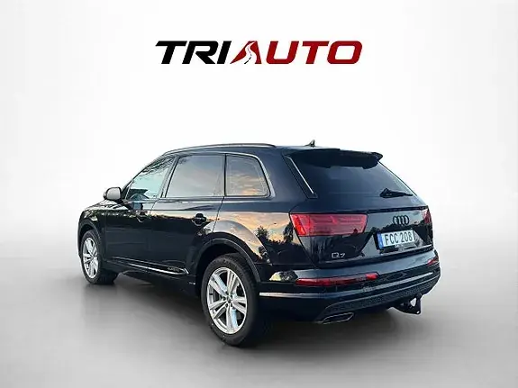 Audi Q7 2016 photo 4