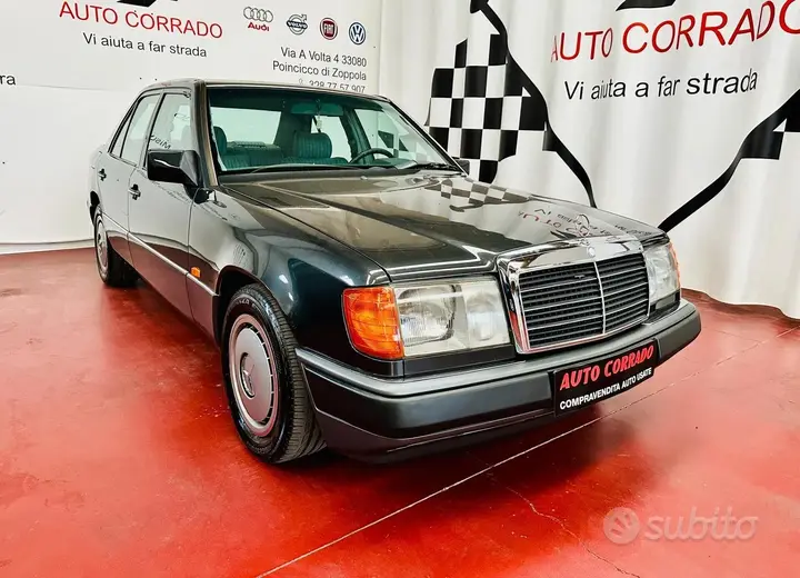 Mercedes-Benz 200E