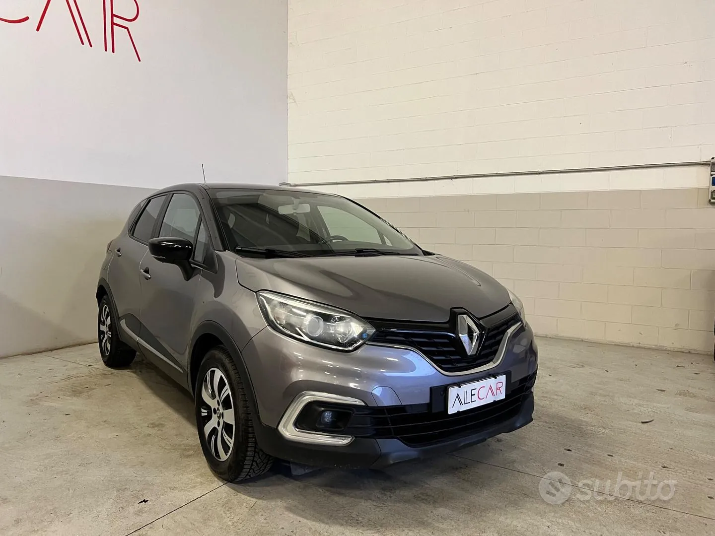 Renault Captur 2018 photo 2