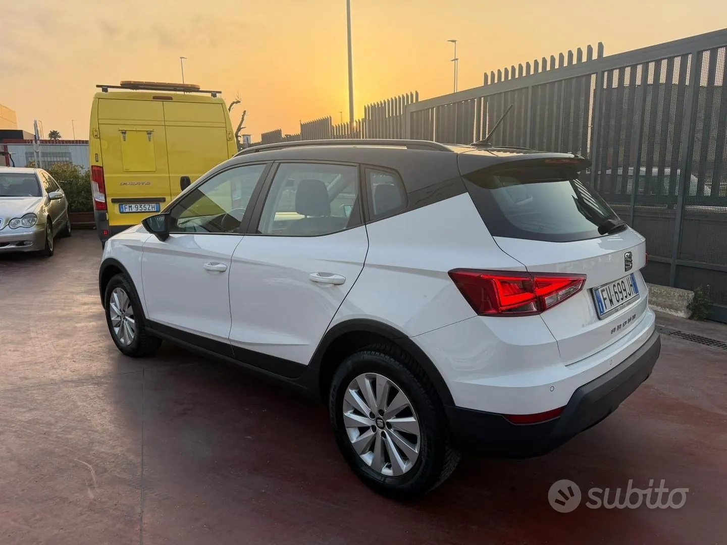 Seat Arona 2019 photo 4