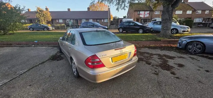 Mercedes-Benz E-Class 2005 photo 5