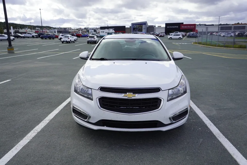 Chevrolet Cruze 2015 photo 3