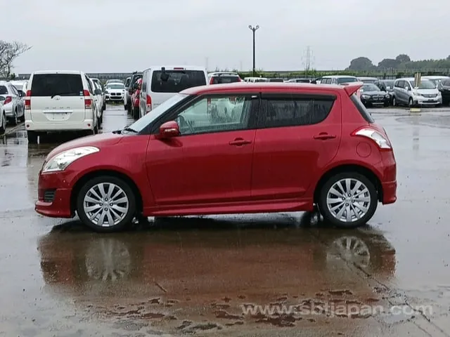 Suzuki Swift 2011 photo 4