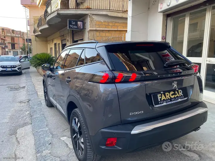Peugeot 2008 2023 photo 5