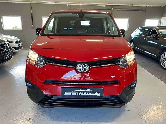 Toyota Proace City 2023 photo 2