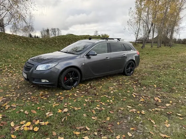 Opel Insignia 2011 photo 2