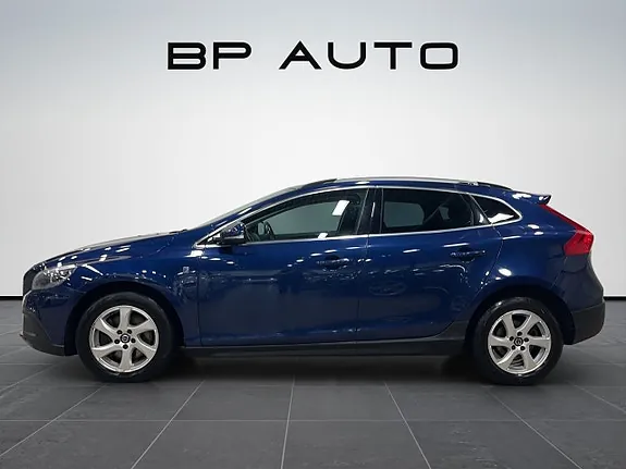 Volvo V40 Cross Country 2015 photo 2