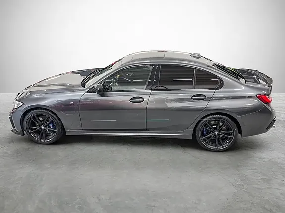 BMW 330E 2021 photo 2