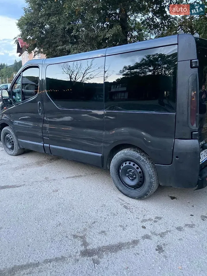 Opel Vivaro 2004 photo 3
