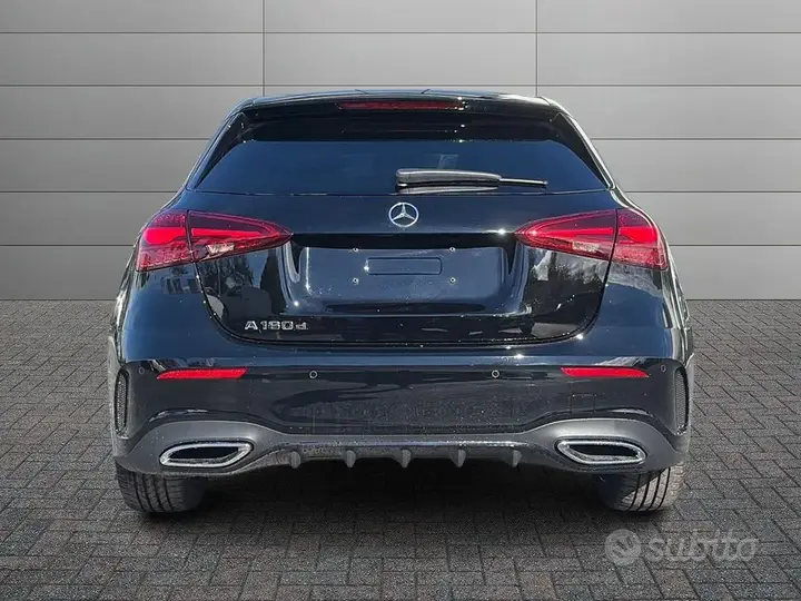 Mercedes-Benz A 180 photo 4