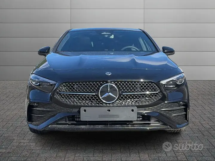 Mercedes-Benz A 180 photo 3