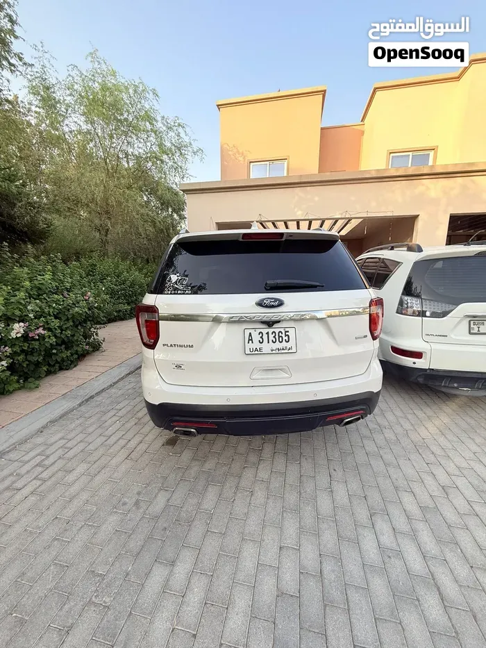Ford Explorer 2017 photo 3