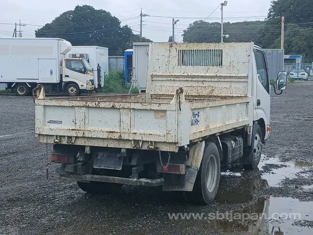 Hino Bkg-Xzu314T 2011 photo 4