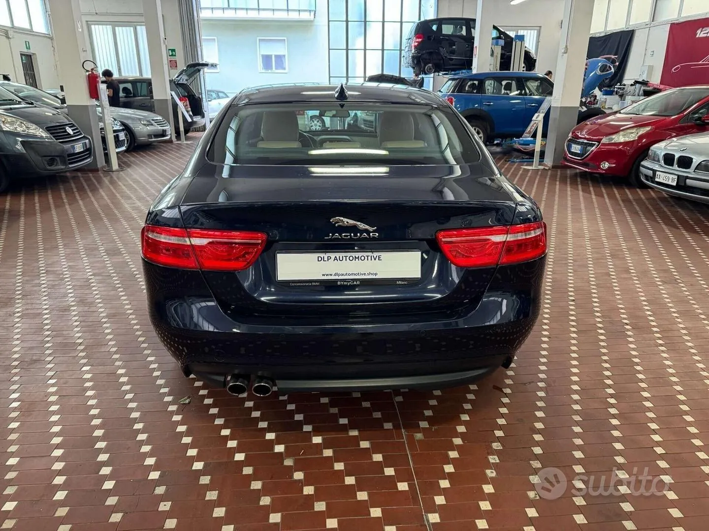 Jaguar Xe 2017 photo 5