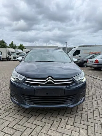 Citroen C4 2015 photo 2