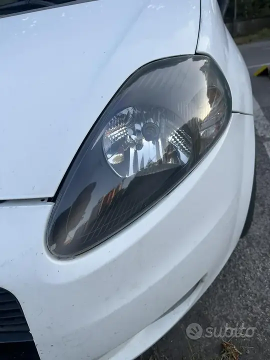 Fiat Grande Punto 2009 photo 5