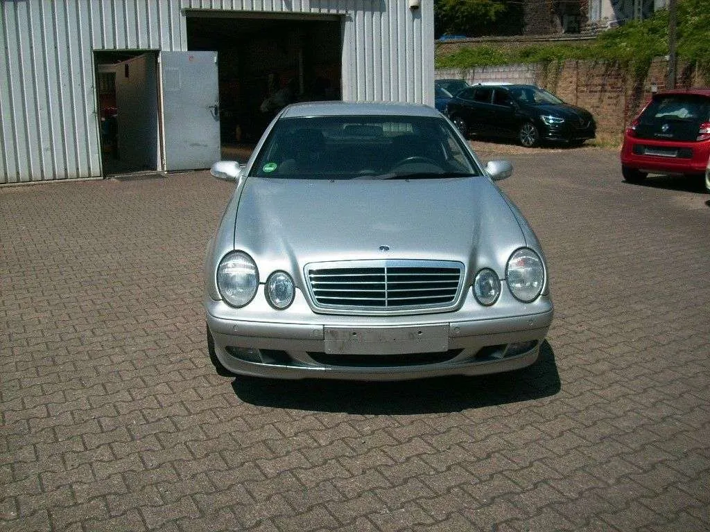Mercedes-Benz Clk 320