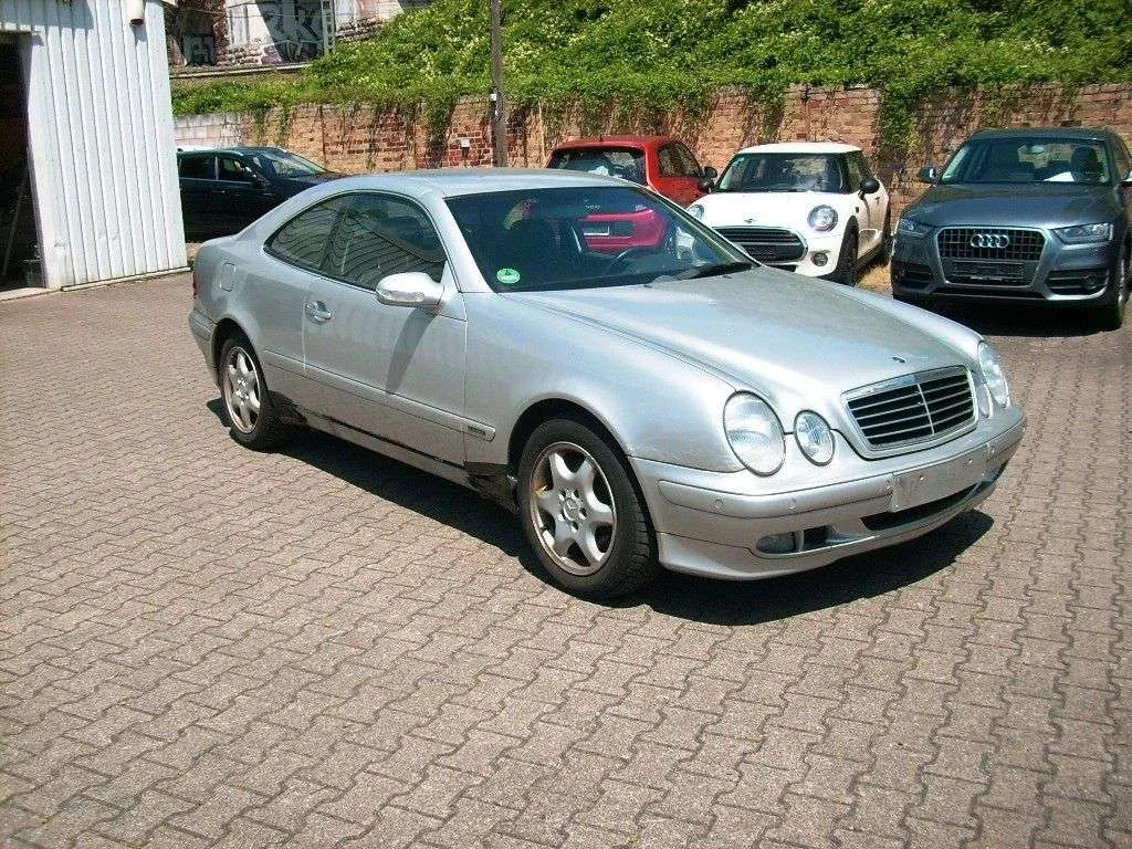 Mercedes-Benz Clk 320 2000 photo 2
