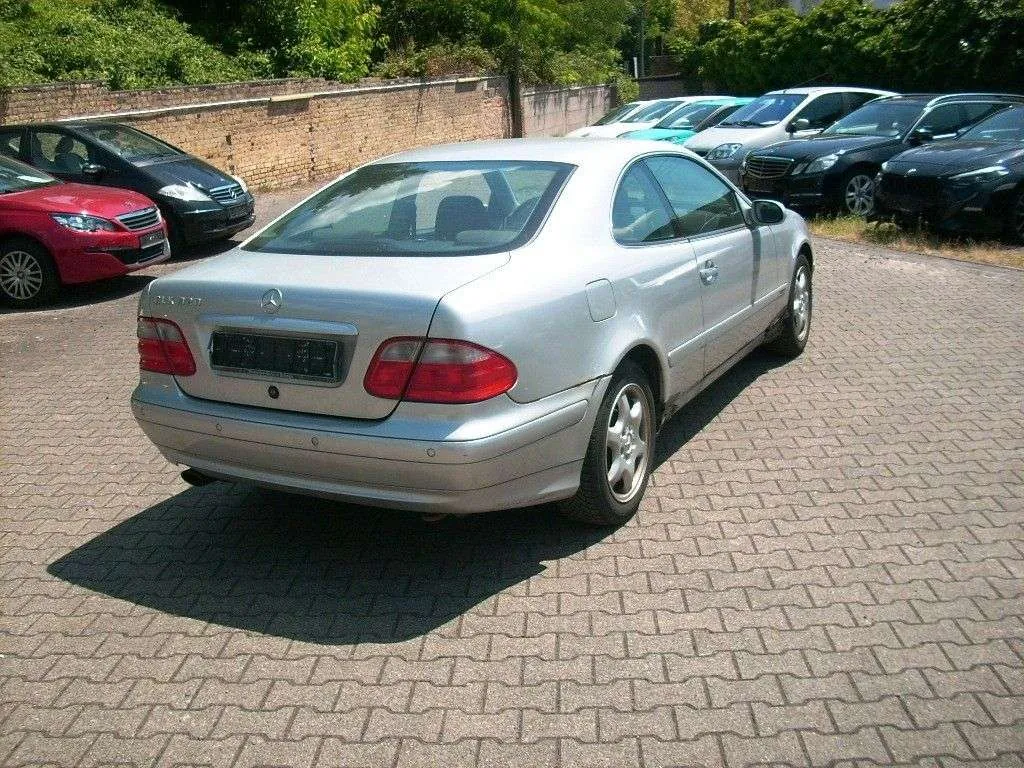 Mercedes-Benz Clk 320 2000 photo 4