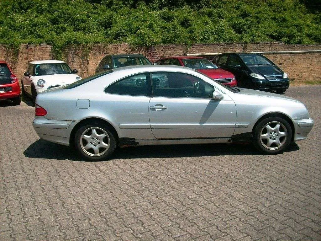 Mercedes-Benz Clk 320 2000 photo 3