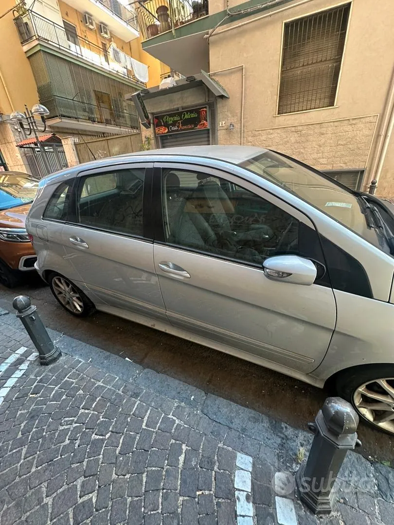 Mercedes-Benz B 2008 photo 2