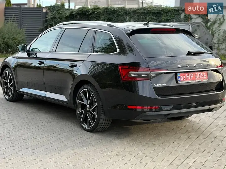 Skoda Superb 2022 photo 3