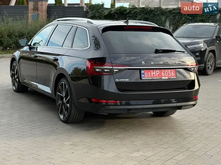 Skoda Superb 2022 photo 4