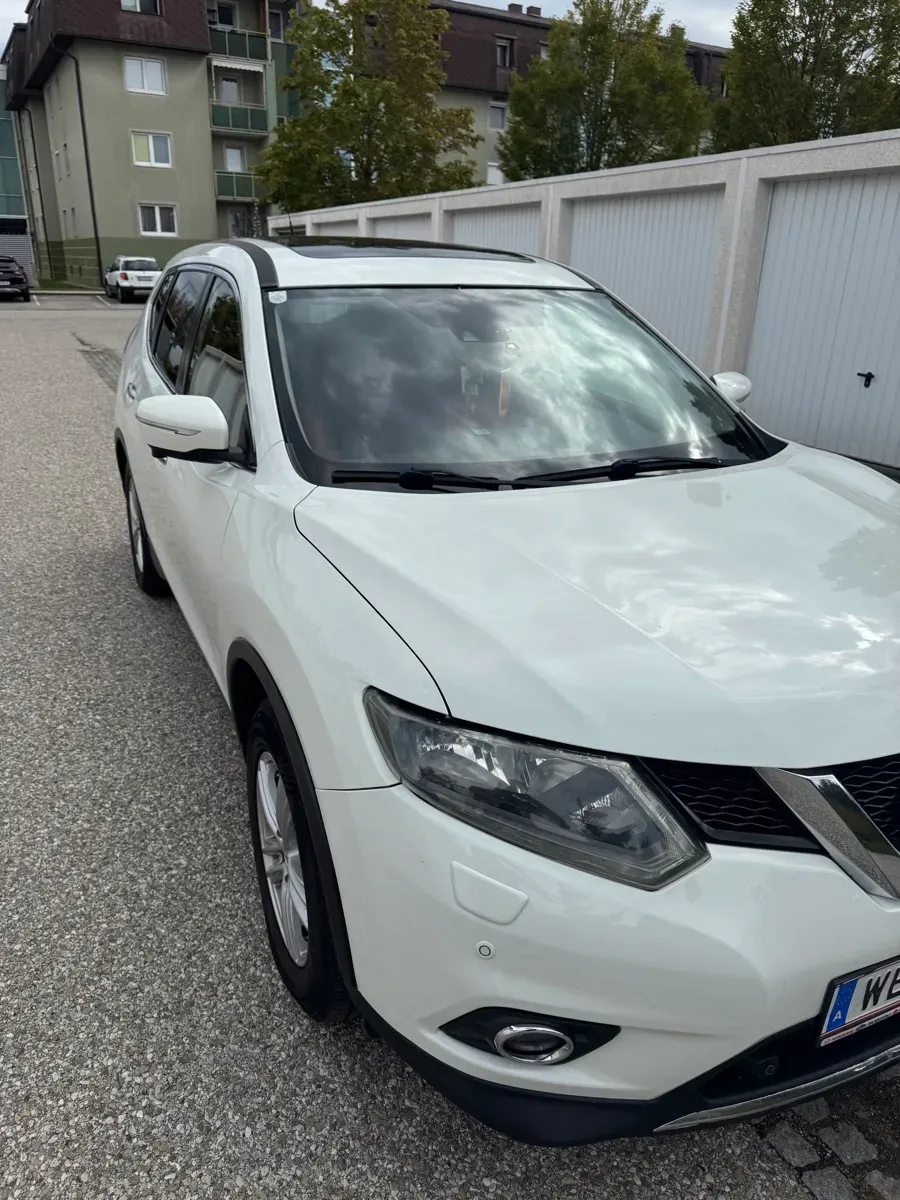 Nissan X-Trail 2015 photo 2