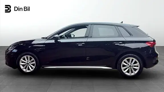 Audi A3 2024 photo 2