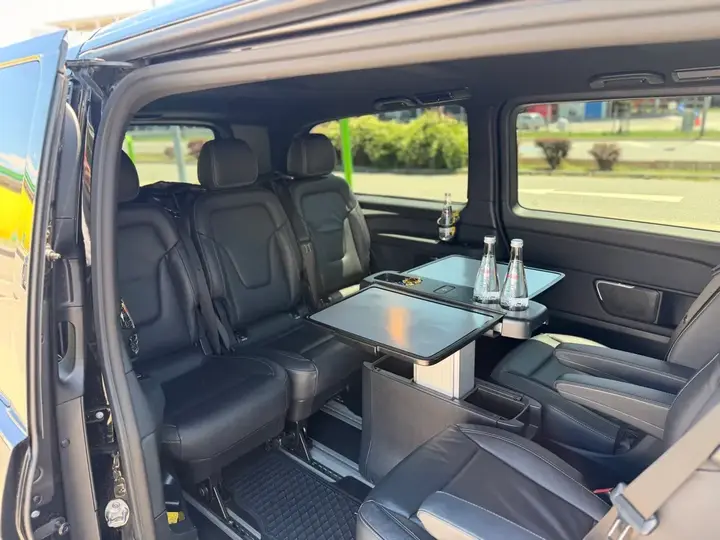 Mercedes-Benz V-Class 2024 photo 2