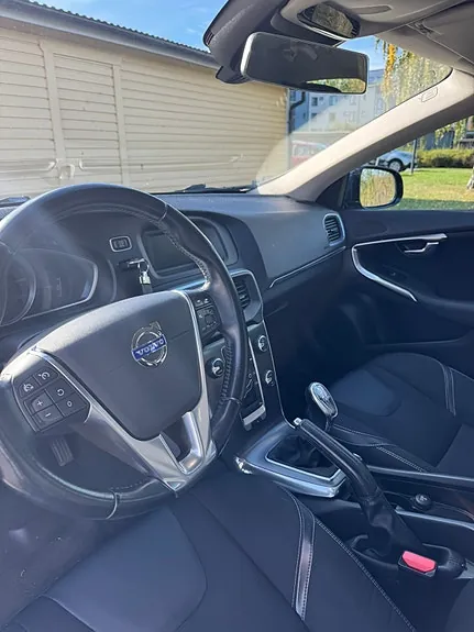 Volvo V40 2013 photo 4