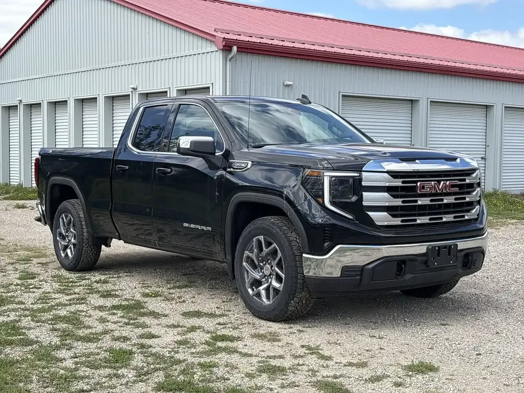 GMC Sierra 1500 2026 photo 2