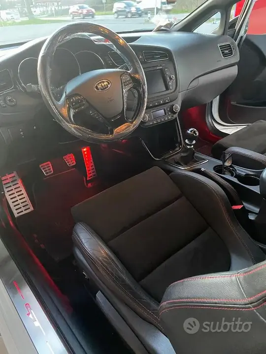 Kia Ceed 2015 photo 4