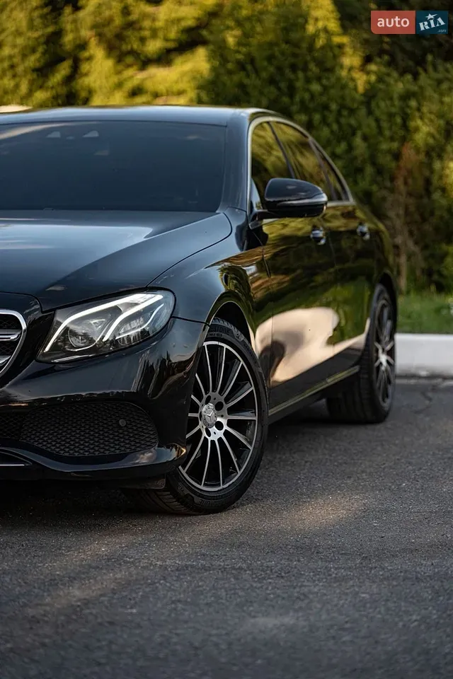 Mercedes-Benz E-Class 2016 photo 3