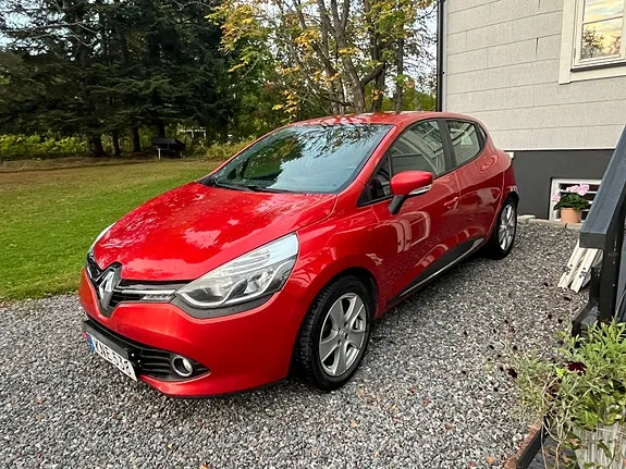 Renault Clio 2015 photo 2