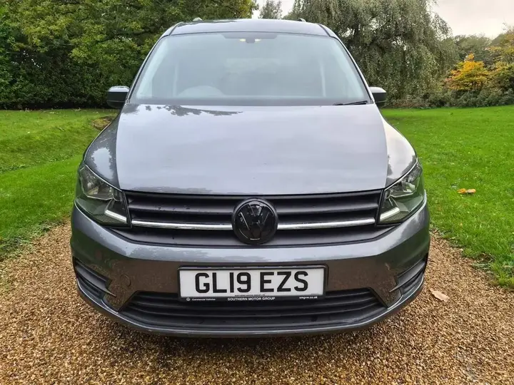 Volkswagen Caddy Maxi 2019 photo 2