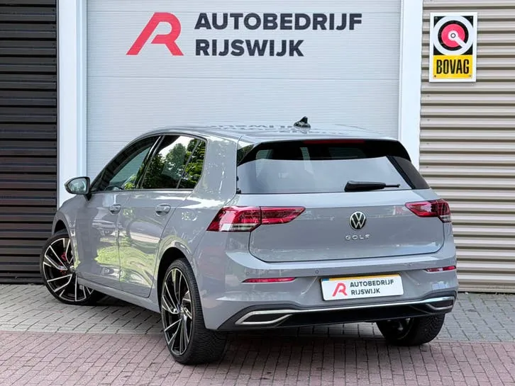 Volkswagen Golf 2022 photo 3